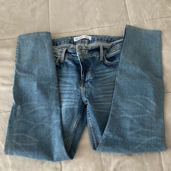 Zara Basic Straight Leg Denim Size US 6 - Picture 4 of 7